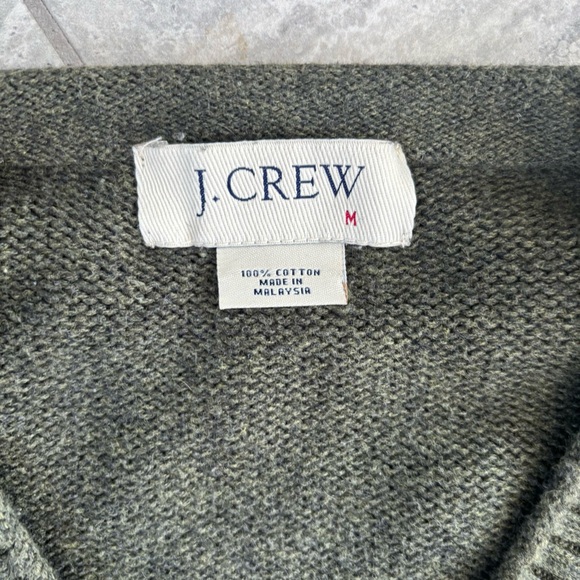 J. Crew Dark Green V-Neck Men's Sweater Cotton
Pit to pit 25”, length 26” - Picture 2 of 5